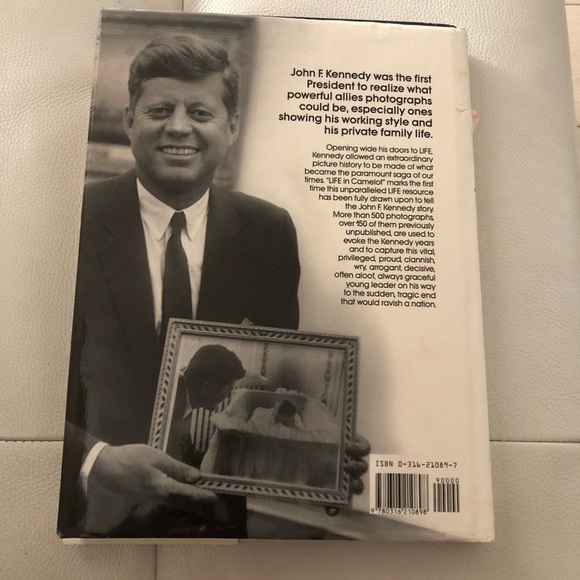 📕LIFE in Camelot 📕 - Picture 5 of 7